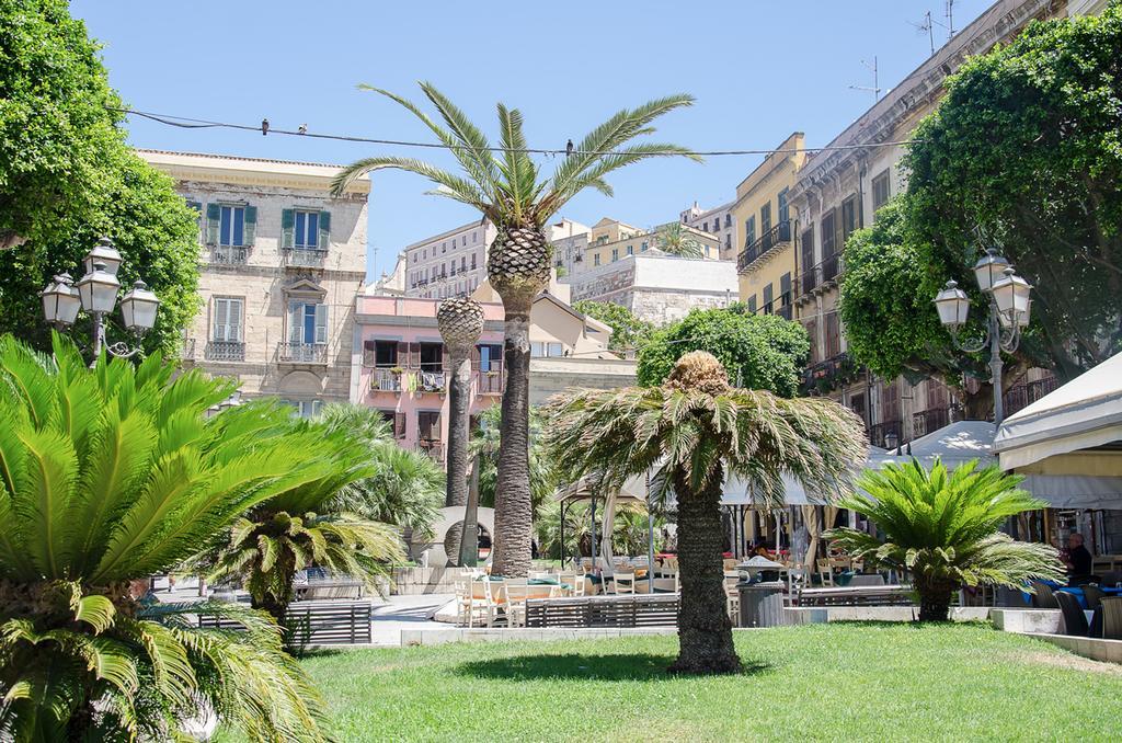 Domus Yenne Suites Cagliari Exteriör bild